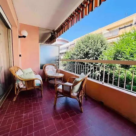 Appartement L'eden : 4 Prs, Clim, Parking,300 M Des Plages Antibes
