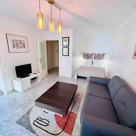 L'eden : 4 Prs, Clim, Parking,300 M Des Plages *